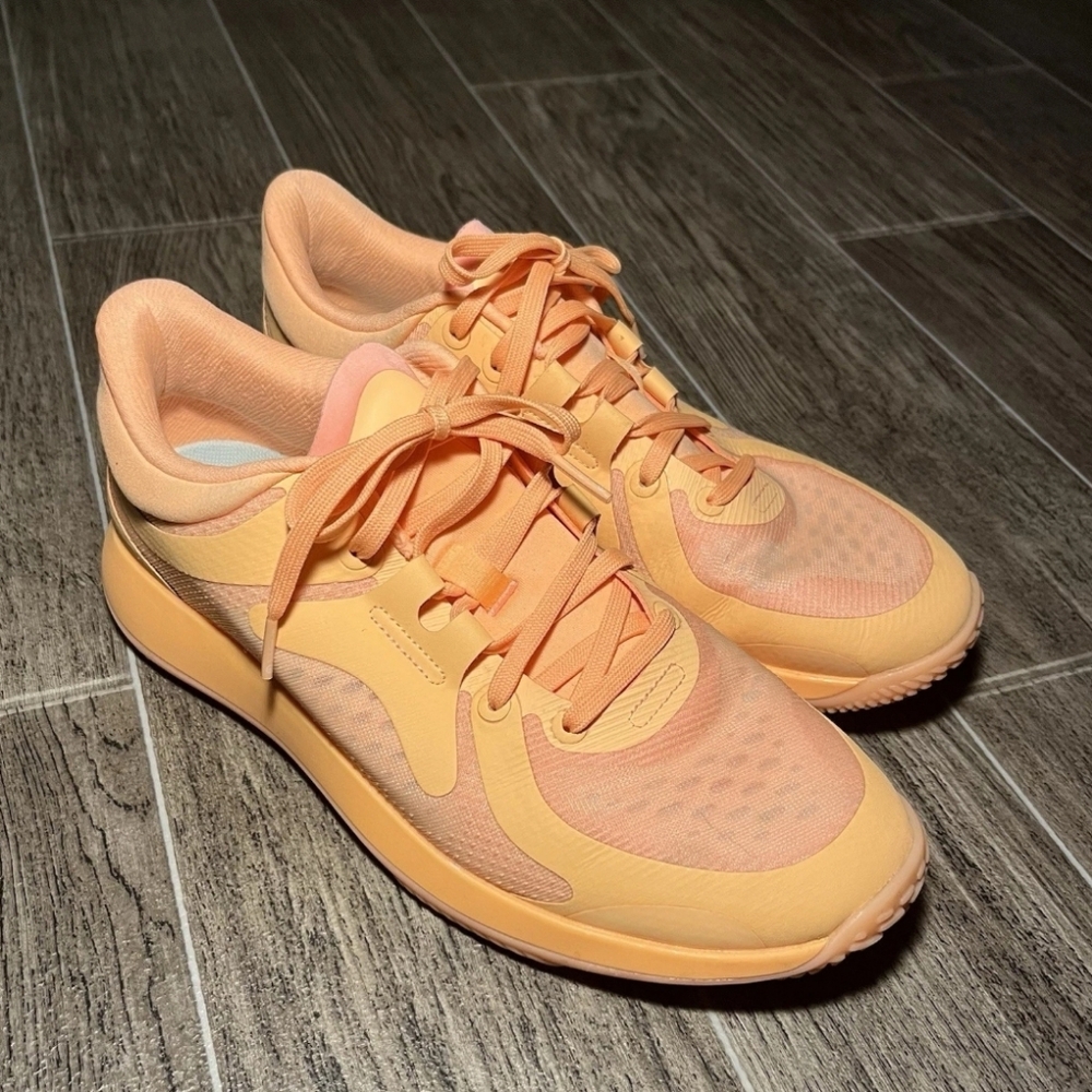 Lululemon Strongfeel Training Shoes in Florid Orange Mango Dream Women’s US 9